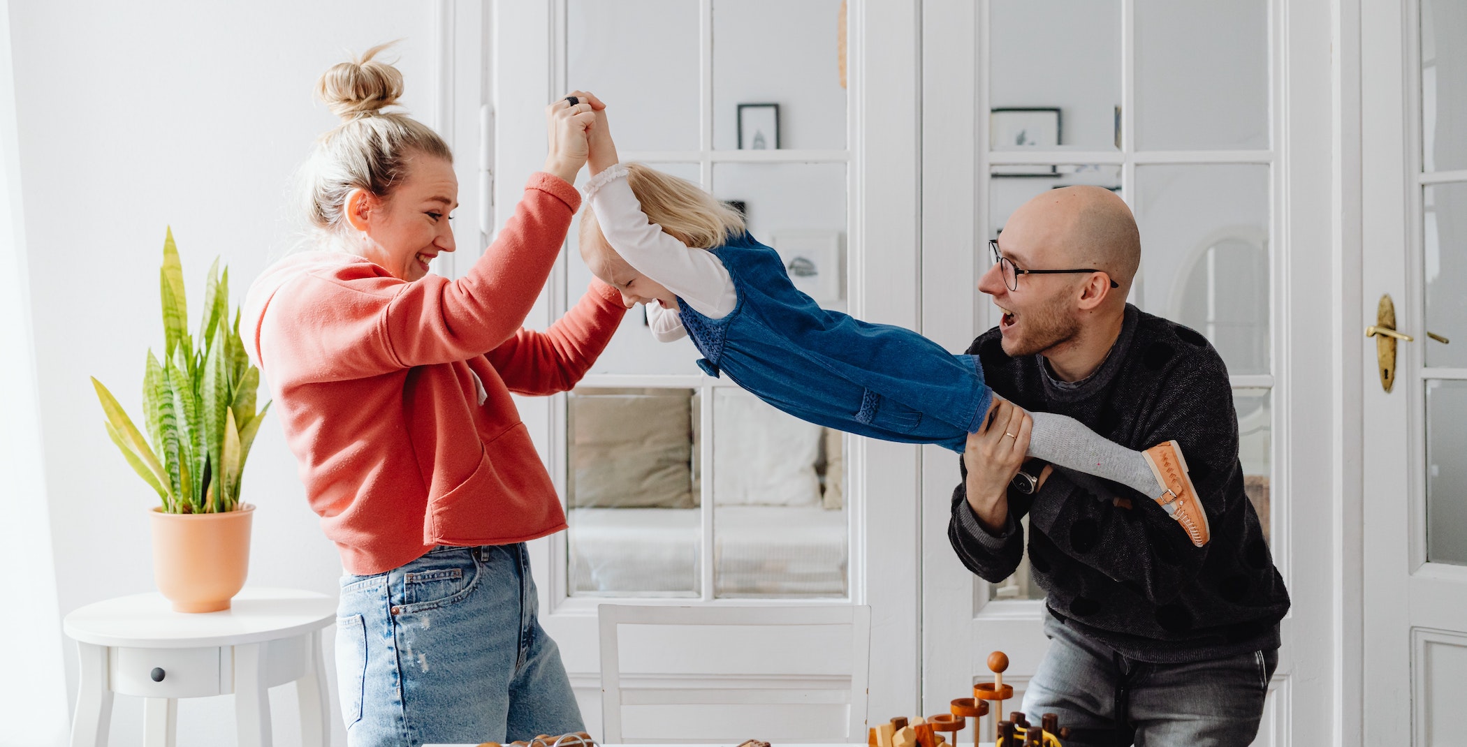 happy couple after using a mortgage broker